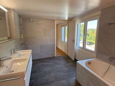 20250825_085658186_iOS